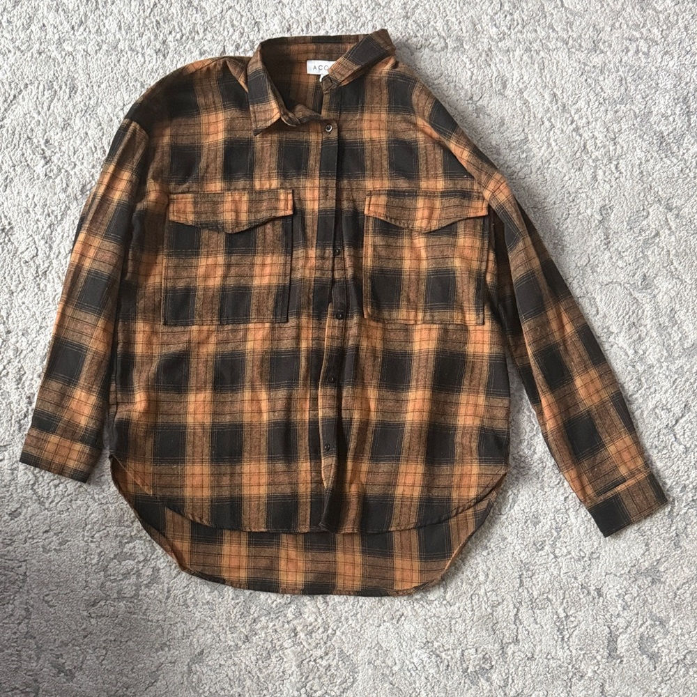 Acoa Women's Plaid Button Down Shirt - Black and Brown/Orange